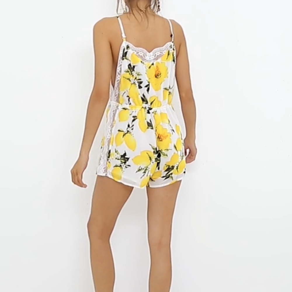 Prettylittlething Lemon Chiffon Lace Insert Playsuit - Picture 4 of 8
